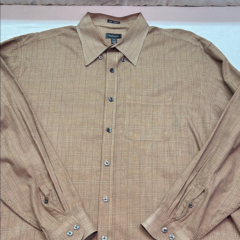 Van Heusen Men's Tan Check Long Sleeve Button-Down Shirt